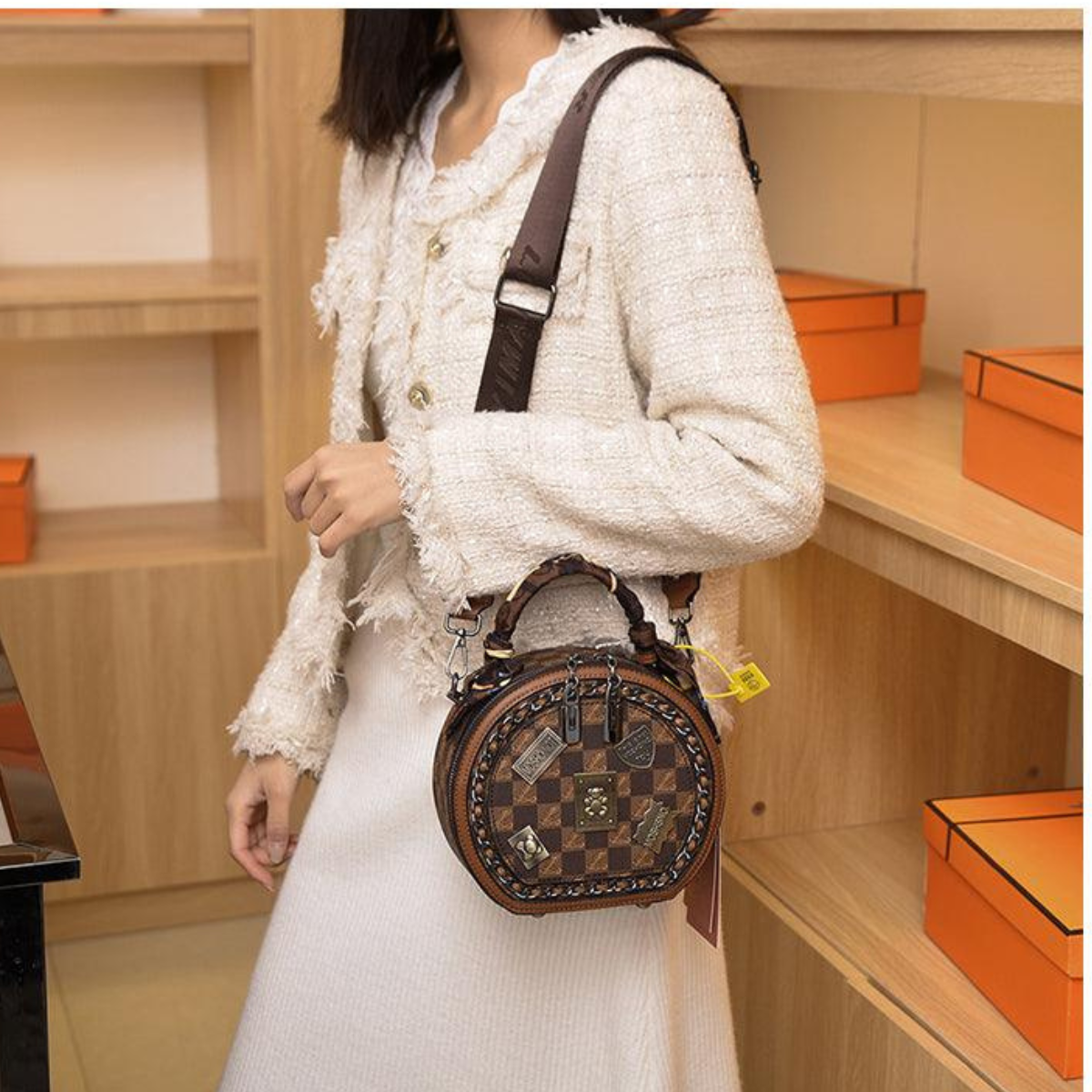 Bolsa de Couro Transversal  + Brinde Exclusivo Hema
