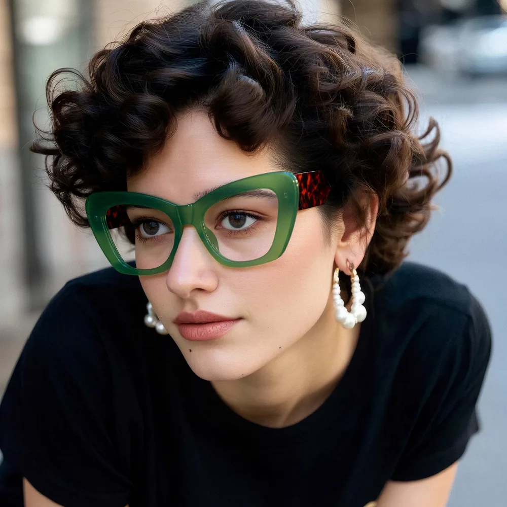 Aurora Hema